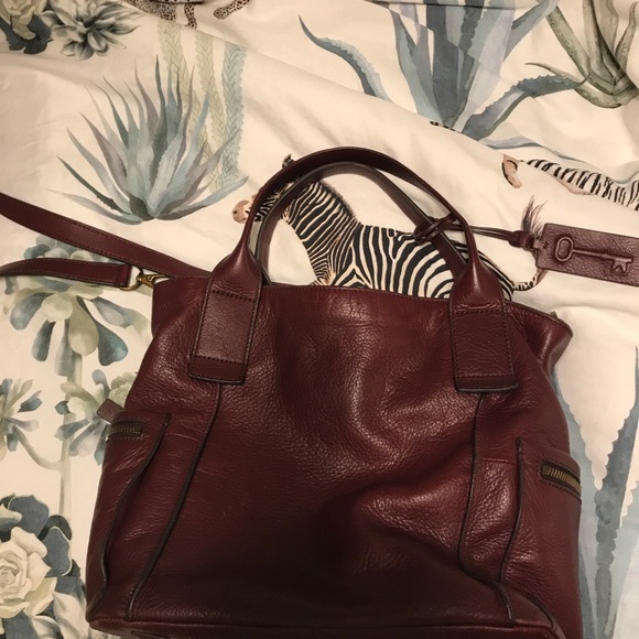 Fossil oxblood leather purse - Picture 3 of 4